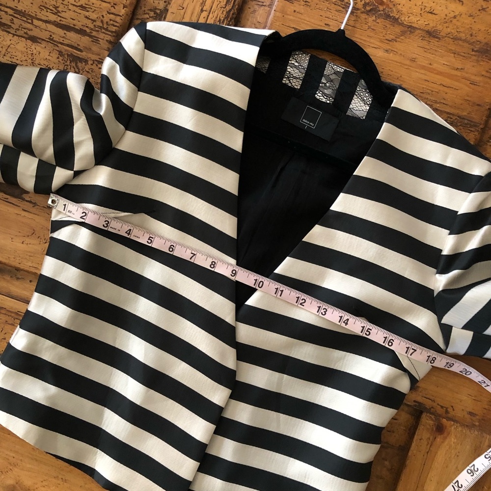Dolce Vita Satin Beetlejuice Striped Blazer EUC - Picture 5 of 7